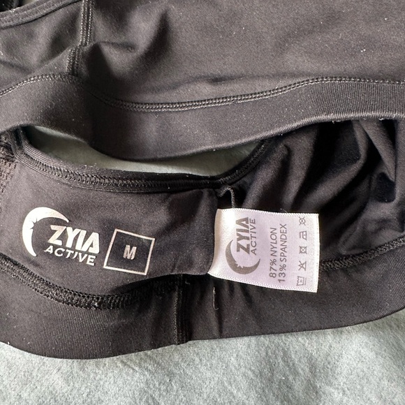 ZYIA Black Grid Bra Medium - Picture 7 of 7